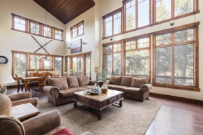 Bison by AvantStay Stunning Mountain Home w Hot Tub & Views